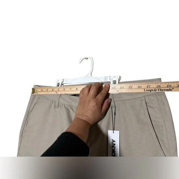 DKNY Men's Khaki Cargo Pants,Size 36 X 32,NWT - Picture 10 of 10